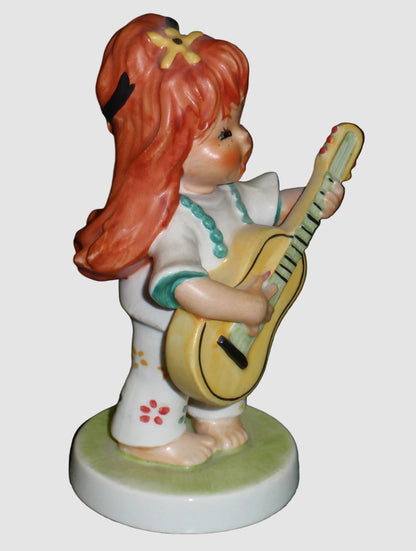 "Swinger" Goebel Charlot Byj Figurine BYJ 62 - Redhead Girl Guitar (5.5")