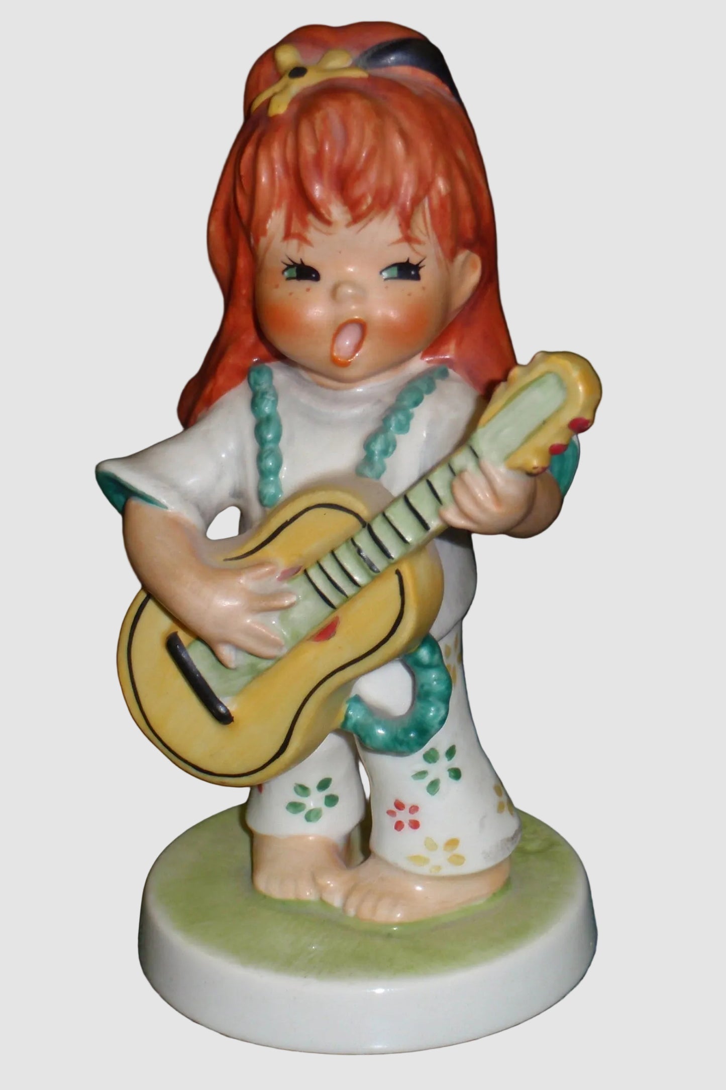 "Swinger" Goebel Charlot Byj Figurine BYJ 62 - Redhead Girl Guitar (5.5")