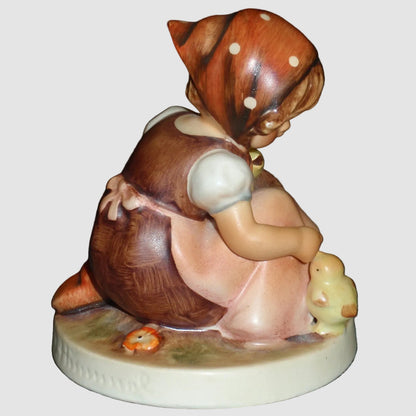 "Chick Girl" Goebel Hummel Figurine #57/0 - TMK2 Full Bee (3.75")