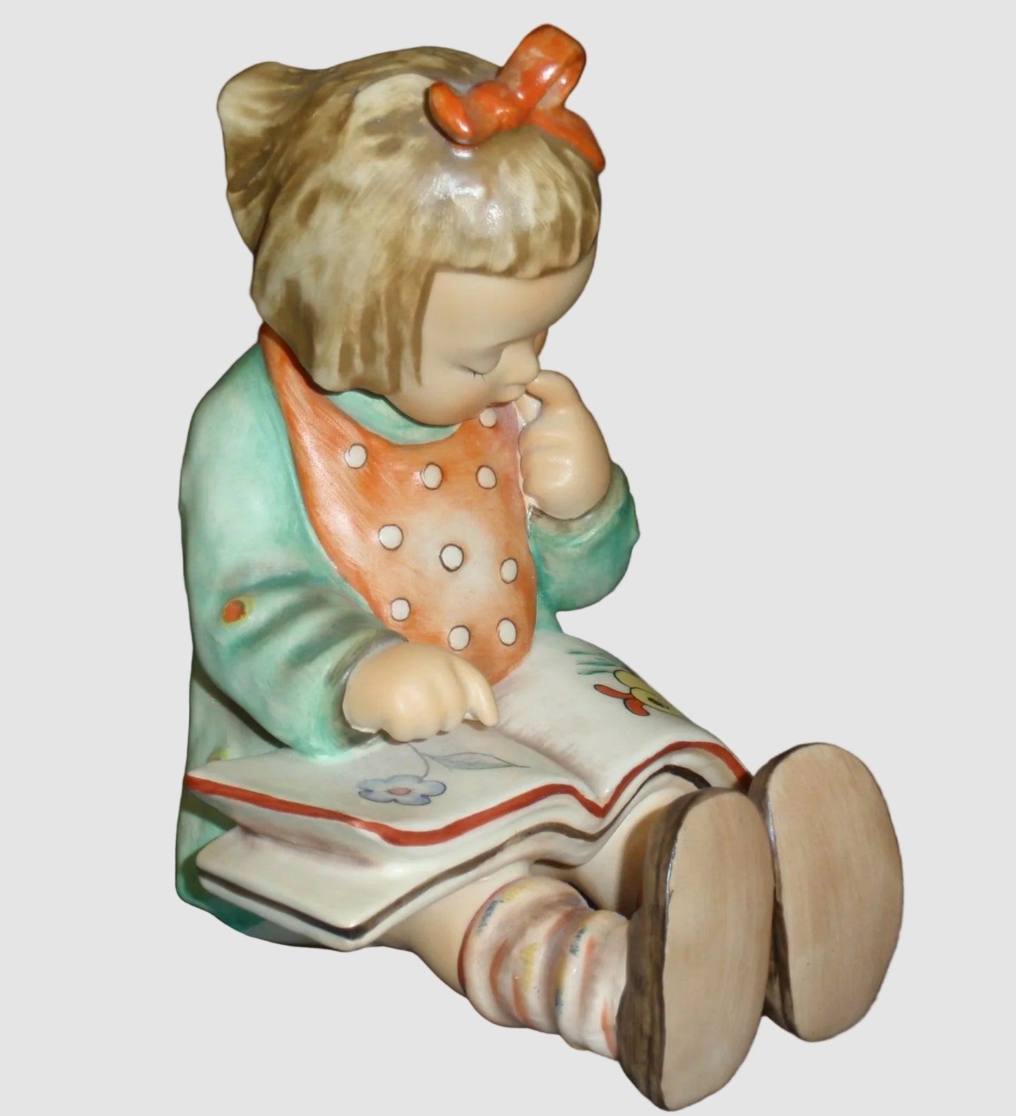 "Bookworm" Goebel Hummel Figurine #3/I - Large Version (5.5")