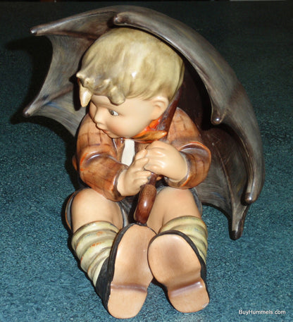 1950s LARGE 8" Goebel Hummel Figurine "Umbrella Boy" #152/A TMK2 FULL BEE - RARE