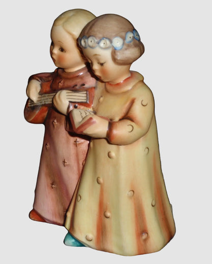 "Angelic Song" Goebel Hummel Angel Figurine #144 (4.25")