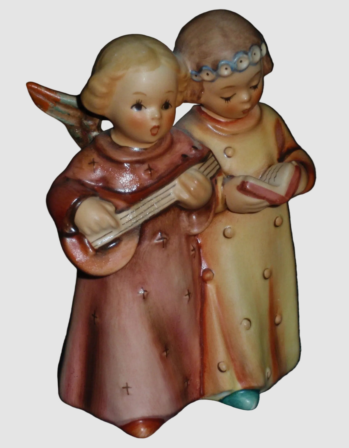 "Angelic Song" Goebel Hummel Angel Figurine #144 (4.25")