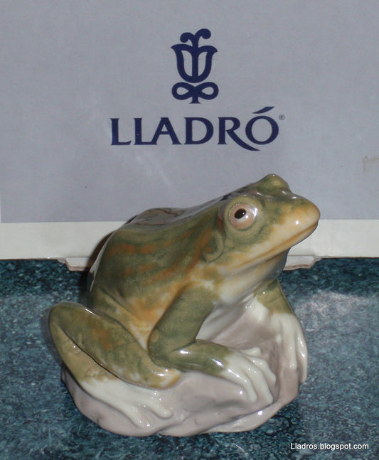 Lladro Nature's Observer Frog Figurine 6702 Green Seated Mint Box Vintage