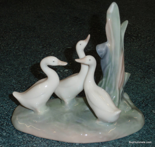 NAO by Lladro "Three Geese" Collectible Figurine - Made In Spain - Great Gift!