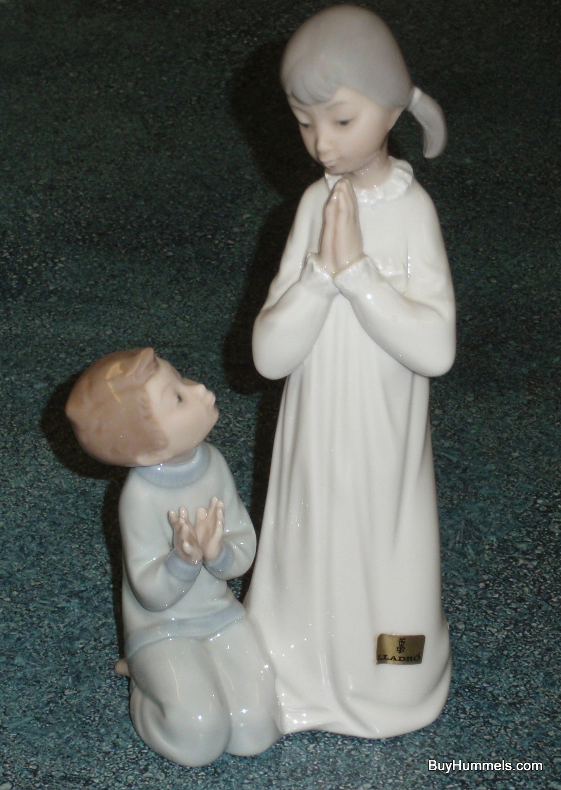 Lladro "Teaching to Pray" Brother And Sister Praying Figurine #4779 - CUTE COLLECTIBLE GIFT!