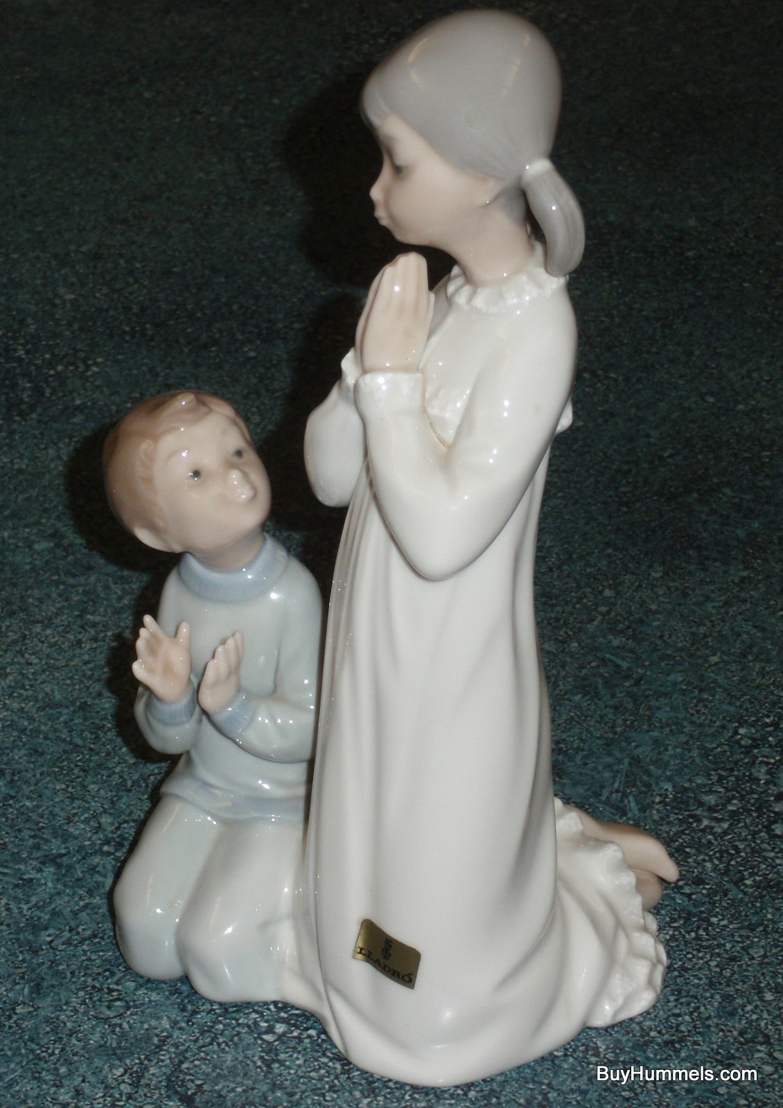 Lladro "Teaching to Pray" Brother And Sister Praying Figurine #4779 - CUTE COLLECTIBLE GIFT!