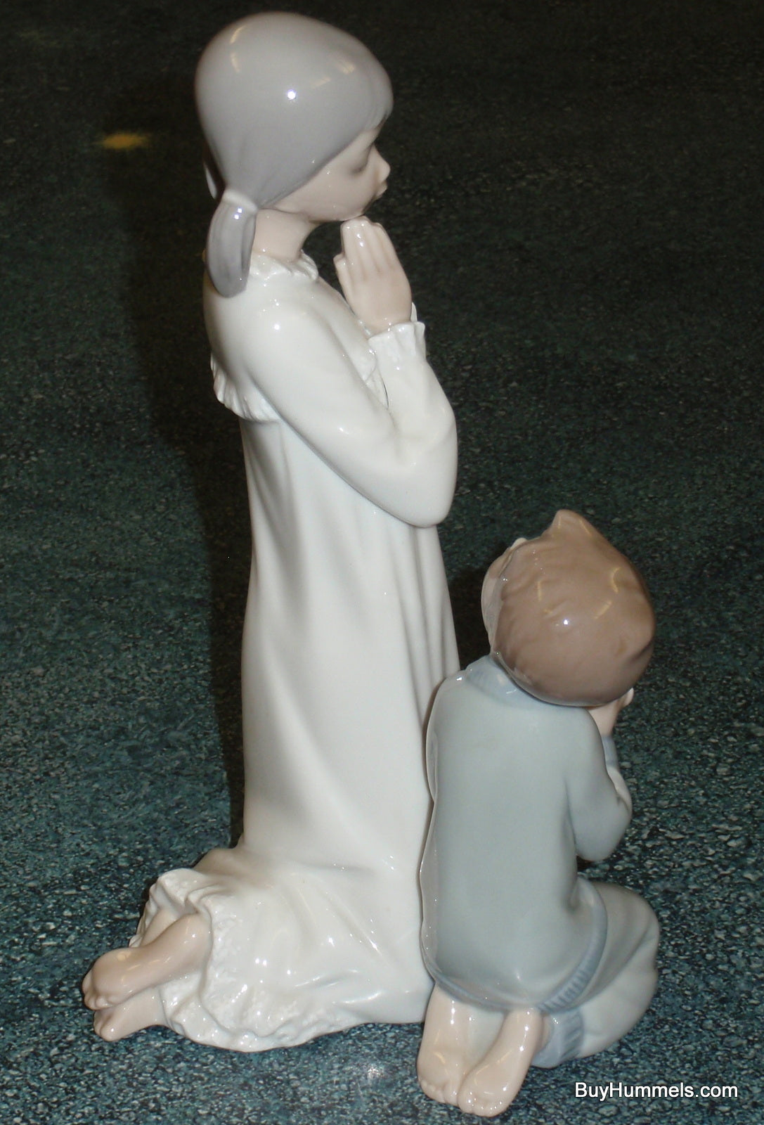 Lladro "Teaching to Pray" Brother And Sister Praying Figurine #4779 - CUTE COLLECTIBLE GIFT!