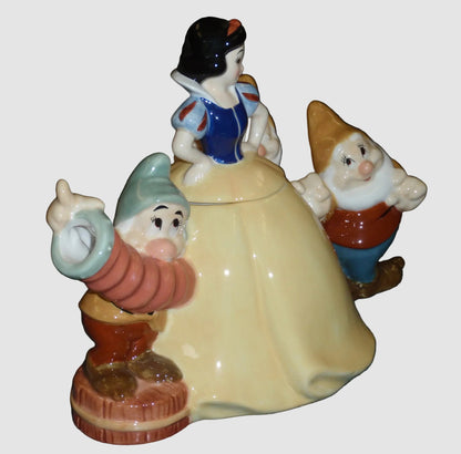 "Snow White & The Seven Dwarfs" Disney Store Sculpted Ceramic Teapot (9.5")