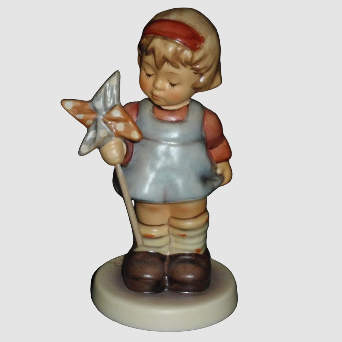 "All By Myself" Goebel Hummel Figurine #2079/A - 2003 First Issue (3.75")