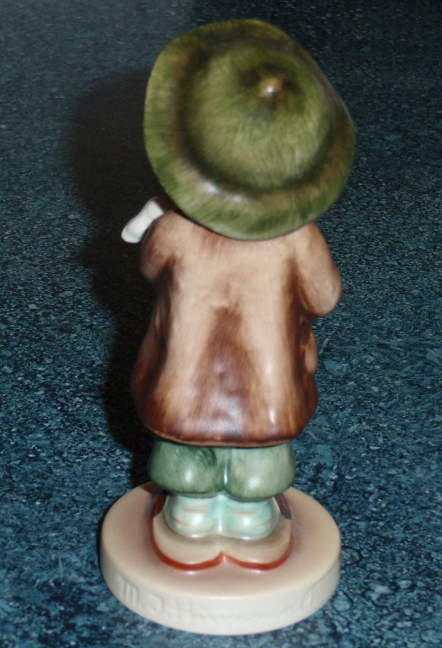 "Lost Sheep" Goebel Hummel Figurine #68 2/0 - Boy with Lamb