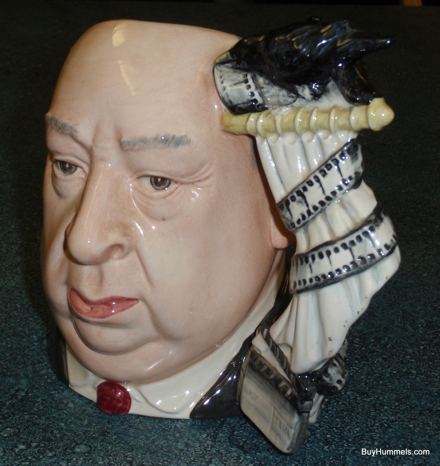 Alfred Hitchcock Royal Doulton Character Jug D6987 With The Birds Handle