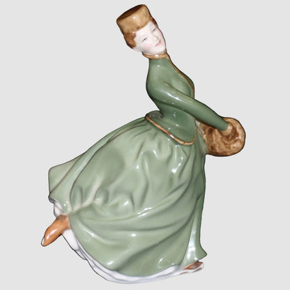 "Grace" Royal Doulton Figurine HN2318 - Pretty Ladies Collection (8")