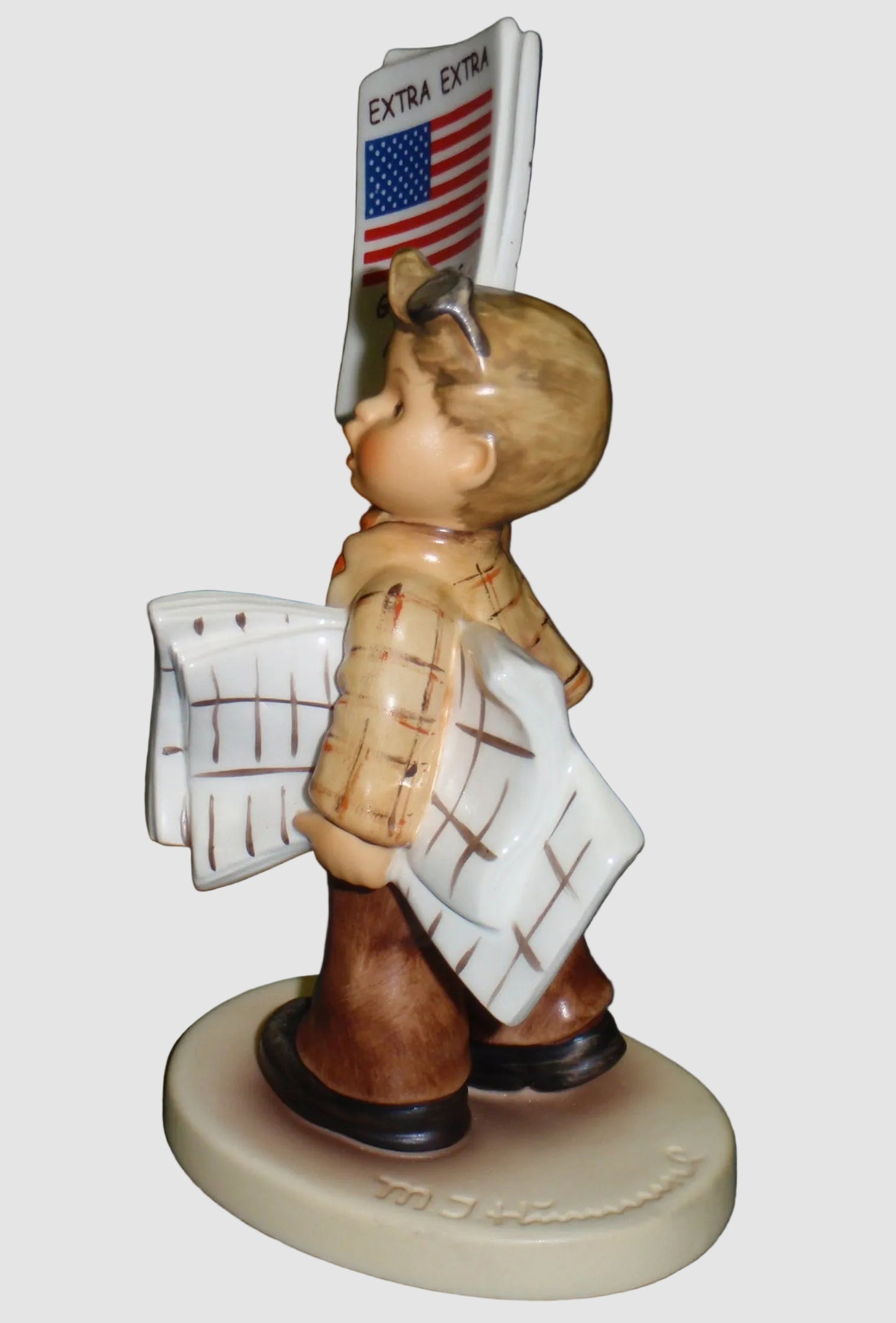 "Extra! Extra!" God Bless America Goebel Hummel Figurine #2113 - TMK-8 (5")