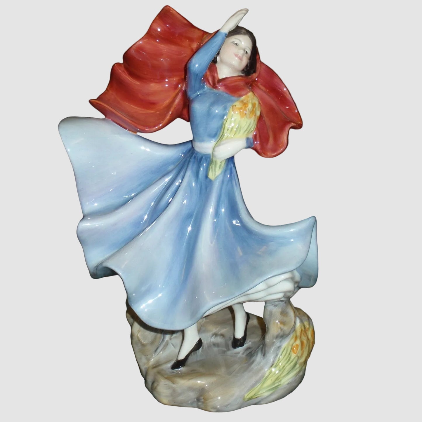 "Sophie" Royal Doulton Figurine HN3257 - Pretty Ladies Collection (8")