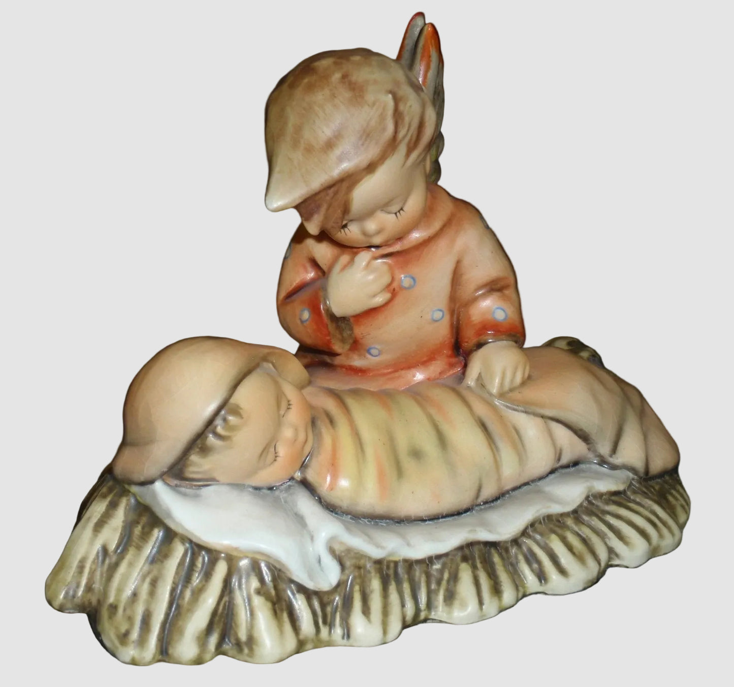 "Angelic Sleep" Goebel Hummel Figurine Candleholder #25 - (3.75")