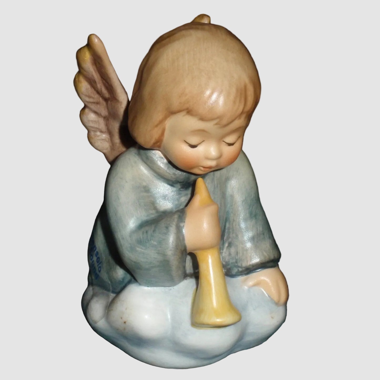 "Peaceful Sounds" Goebel Hummel Figurine #718/E - TMK-7 (2.6")