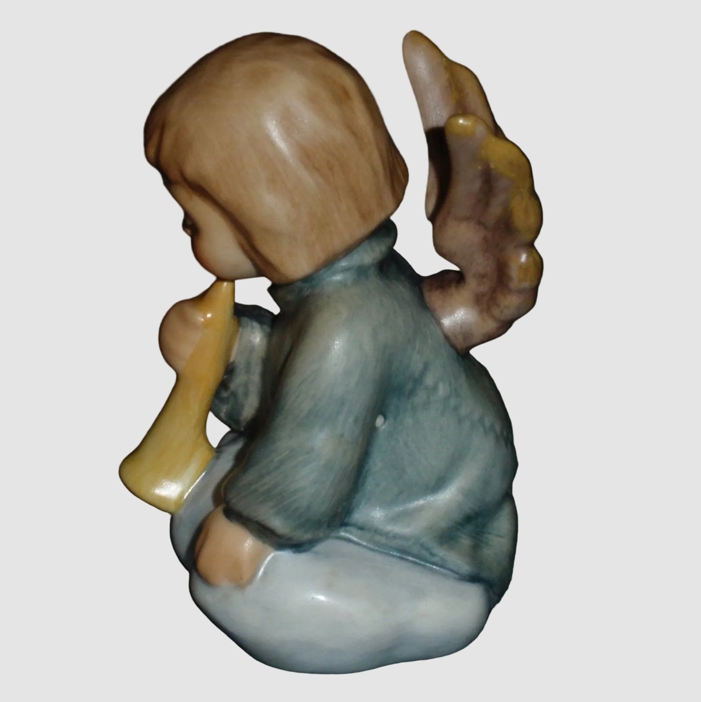 "Peaceful Sounds" Goebel Hummel Figurine #718/E - TMK-7 (2.6")