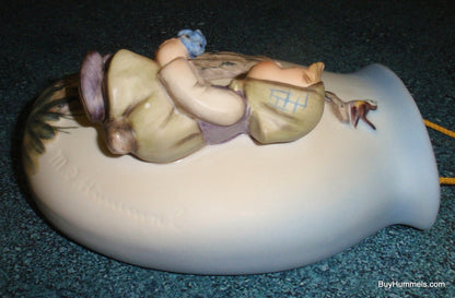 "Girl In Tree" Goebel Hummel Hanging Wall Vase Pokcet Figurine #360/C