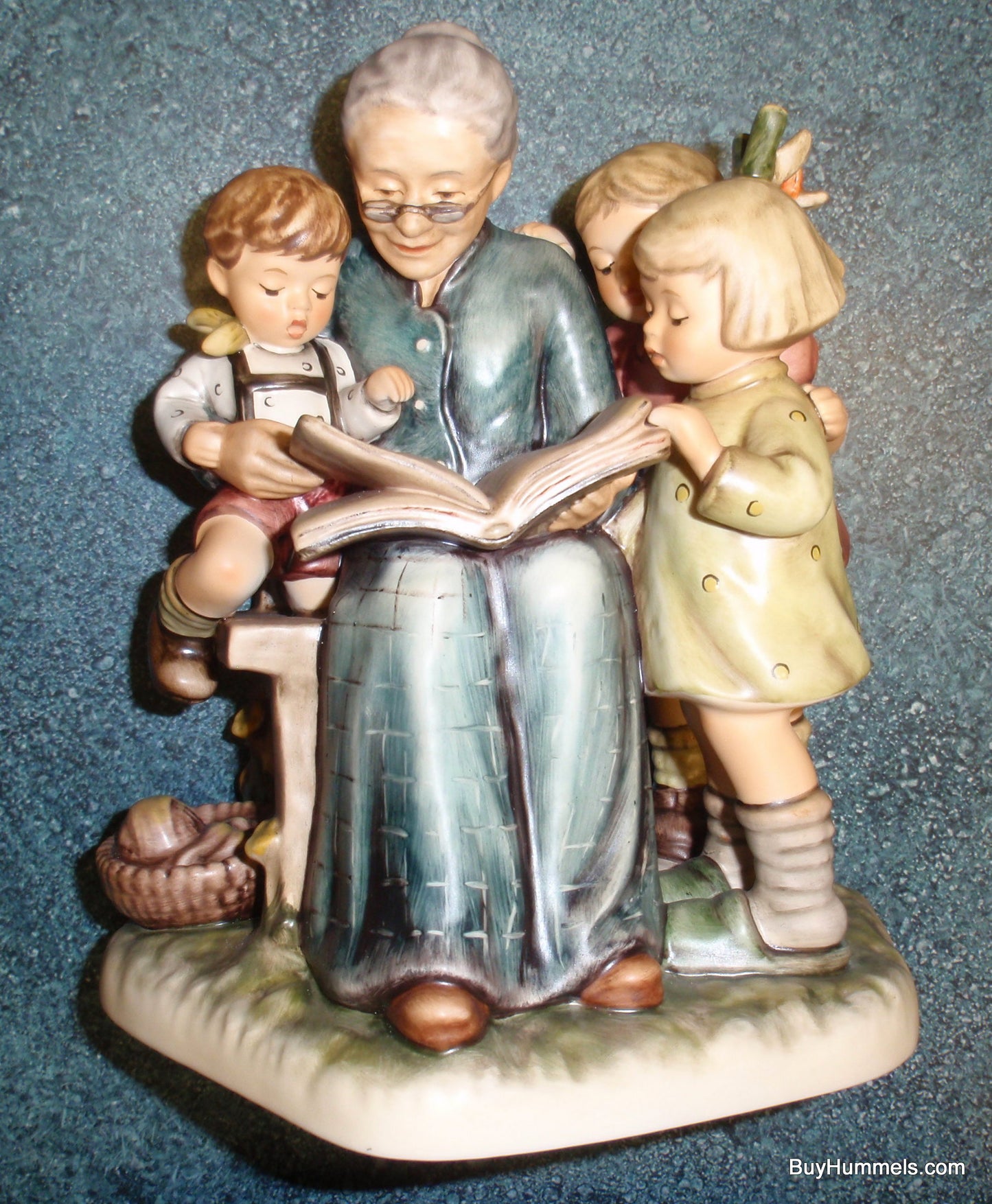 "A Story From Grandma" Hummel Figurine #620 - Grandma Reading To Grandchildren!