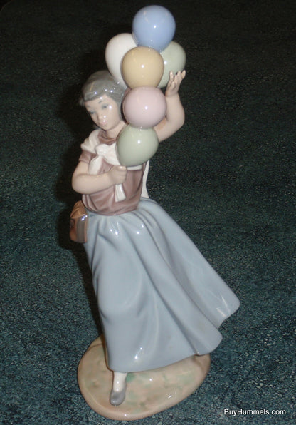 RETIRED Lladro Figurine "Balloon Seller" #5141 Glossy Finish