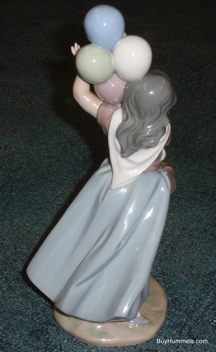 RETIRED Lladro Figurine "Balloon Seller" #5141 Glossy Finish