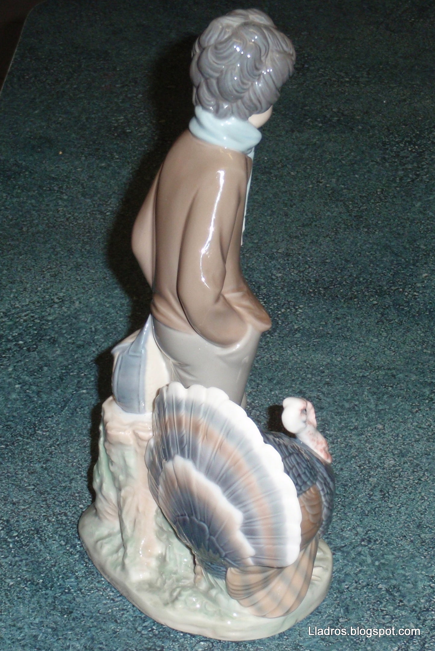 "Boy With Turkey" Lladro Figurine #1276 Boy With Basket Of Eggs