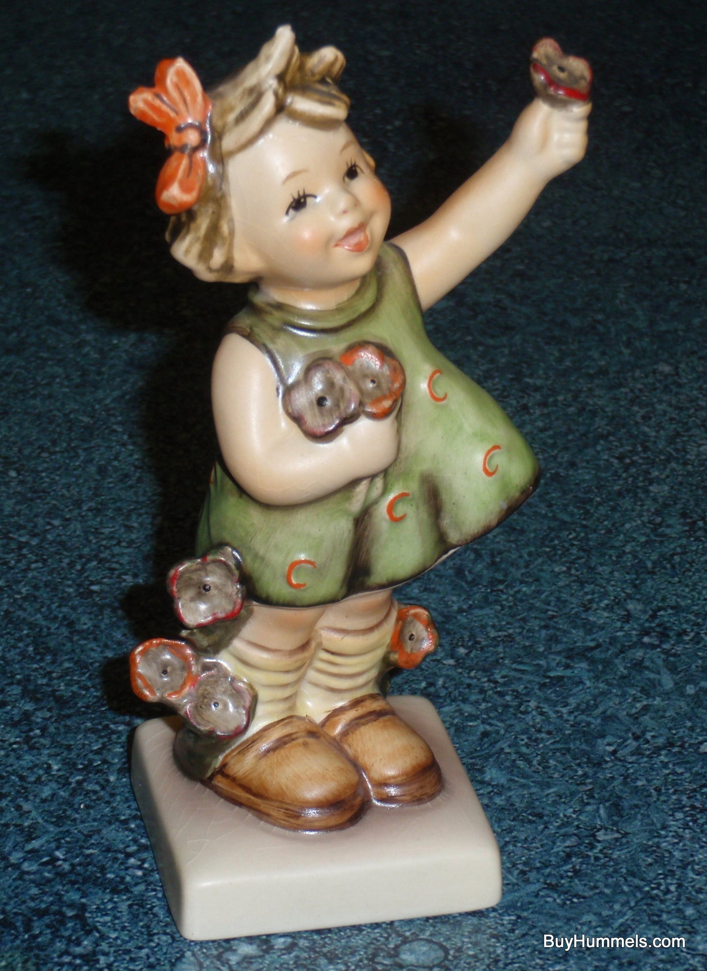 "Spring Cheer" Goebel Hummel Figurine #72 - Collectible Gift - Little Girl With Flowers In Her Hands!