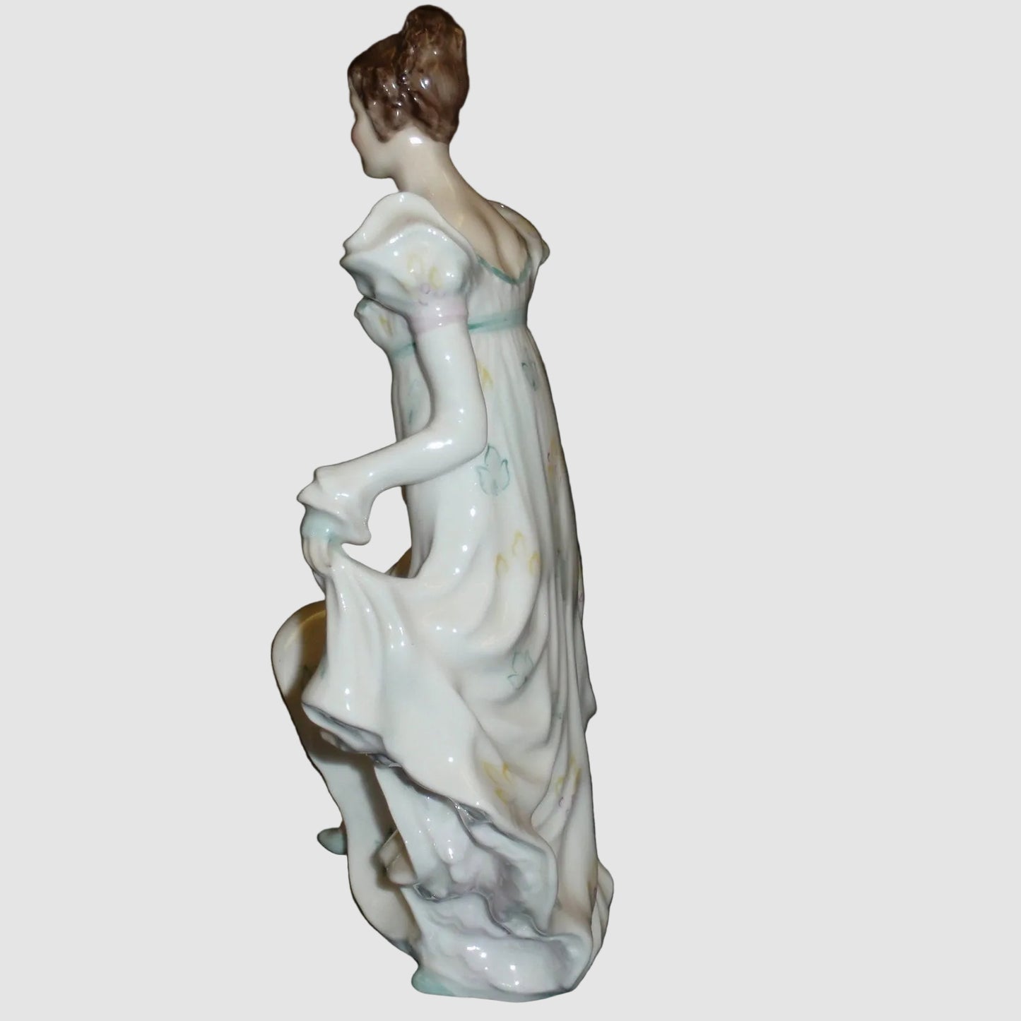 "Minuet" Royal Doulton Figurine HN 2019 - Pretty Ladies Collection (7.25")