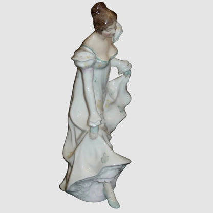 "Minuet" Royal Doulton Figurine HN 2019 - Pretty Ladies Collection (7.25")