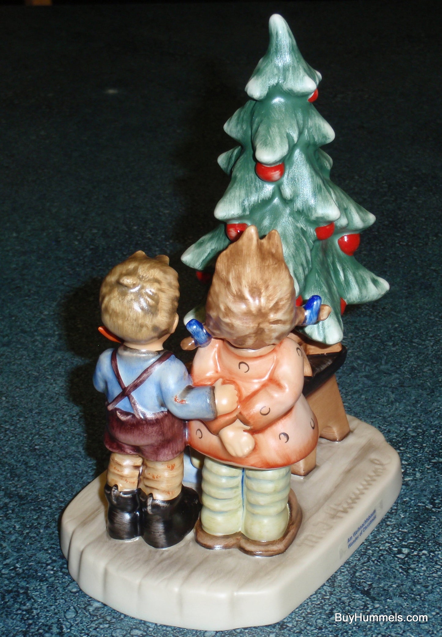 "Wonder Of Christmas" Goebel Hummel Figurine #2015 - CHRISTMAS GIFT!