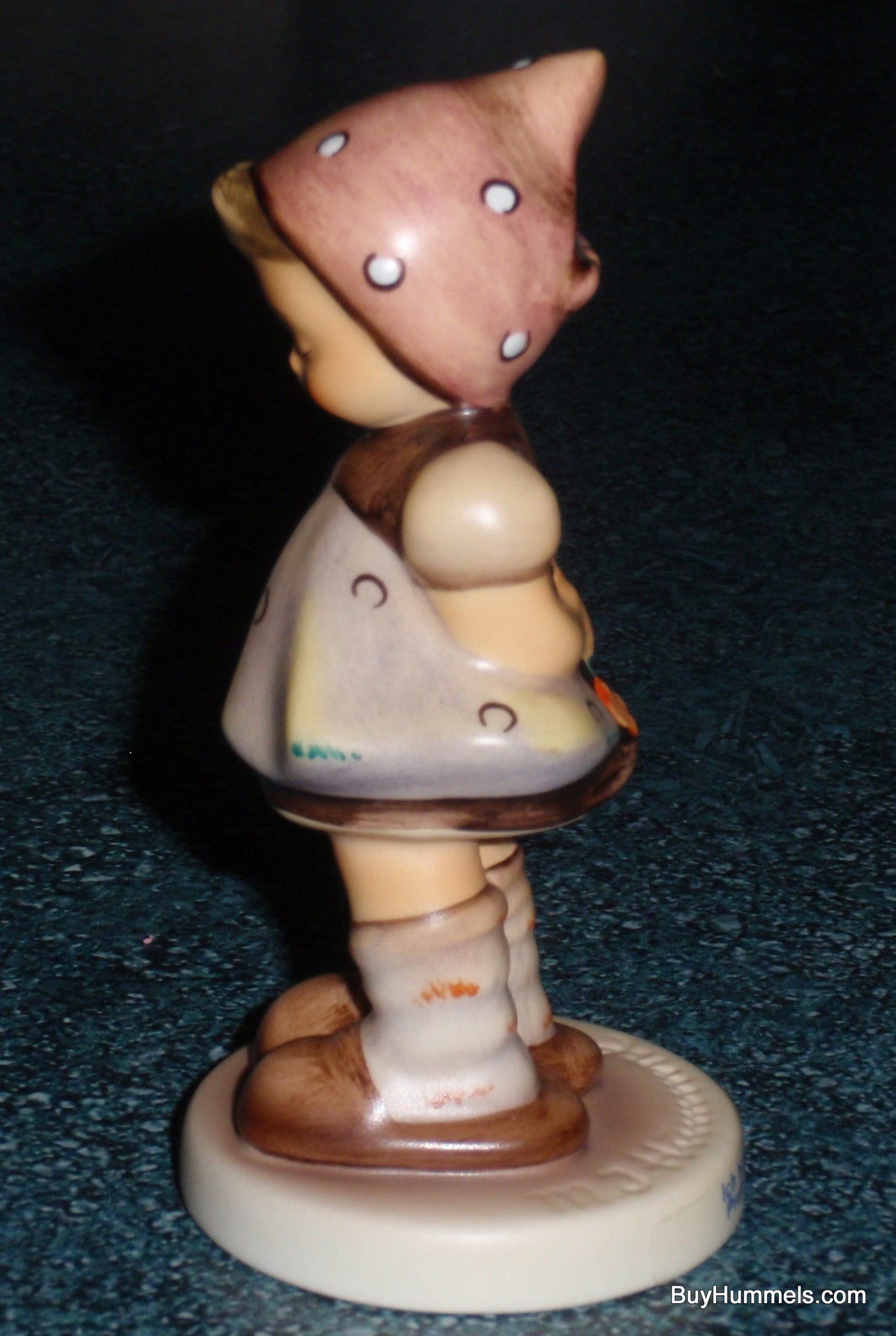 "Pretty Please" Goebel Hummel Figurine #489 - Girl with Flower (3.5")