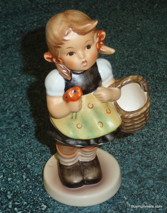"Sister" Goebel Hummel Figurine #98 2/0 - Girl with Basket (4.75")