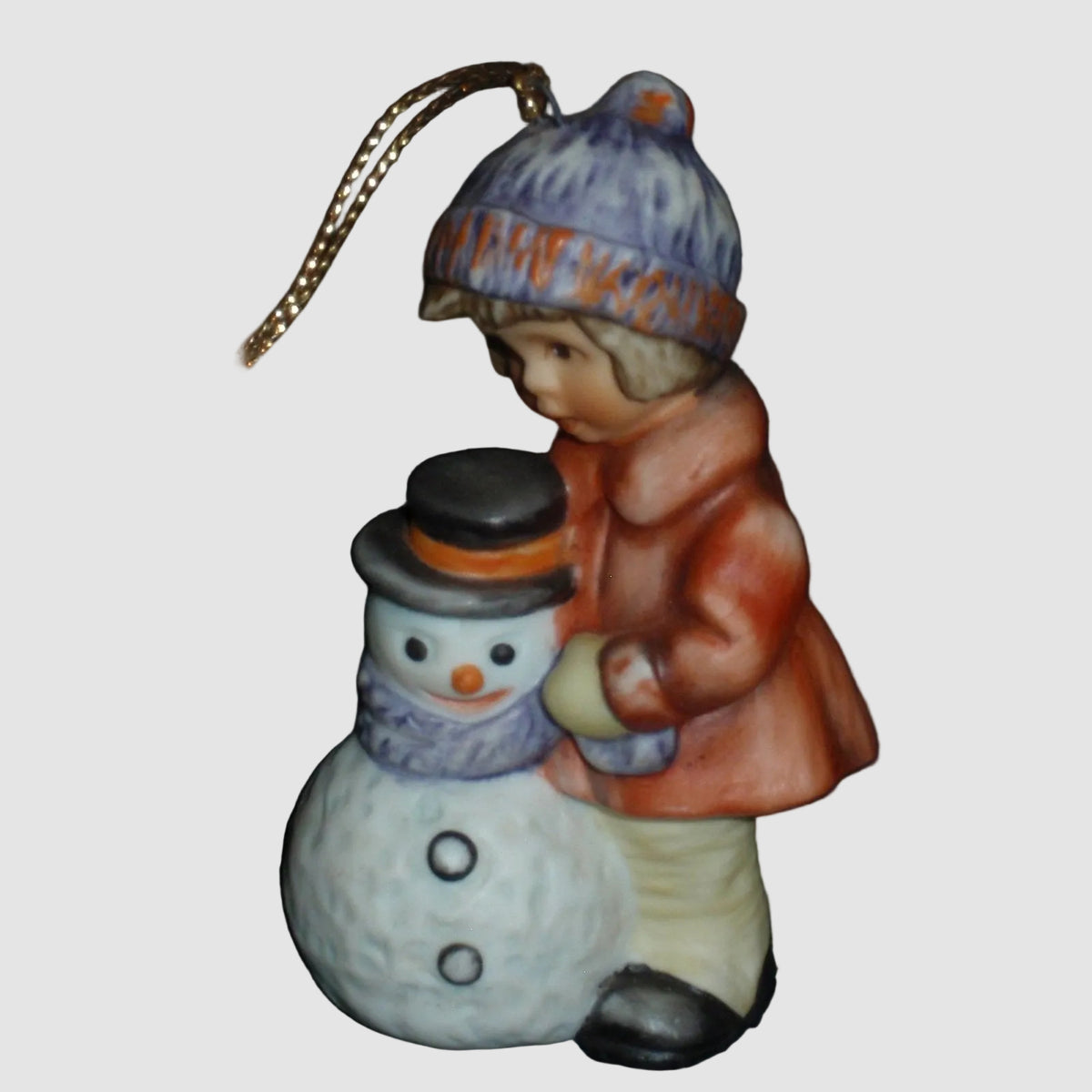 "A Gift For Snowman" 1999 Goebel Berta Hummel Christmas Ornament (3")