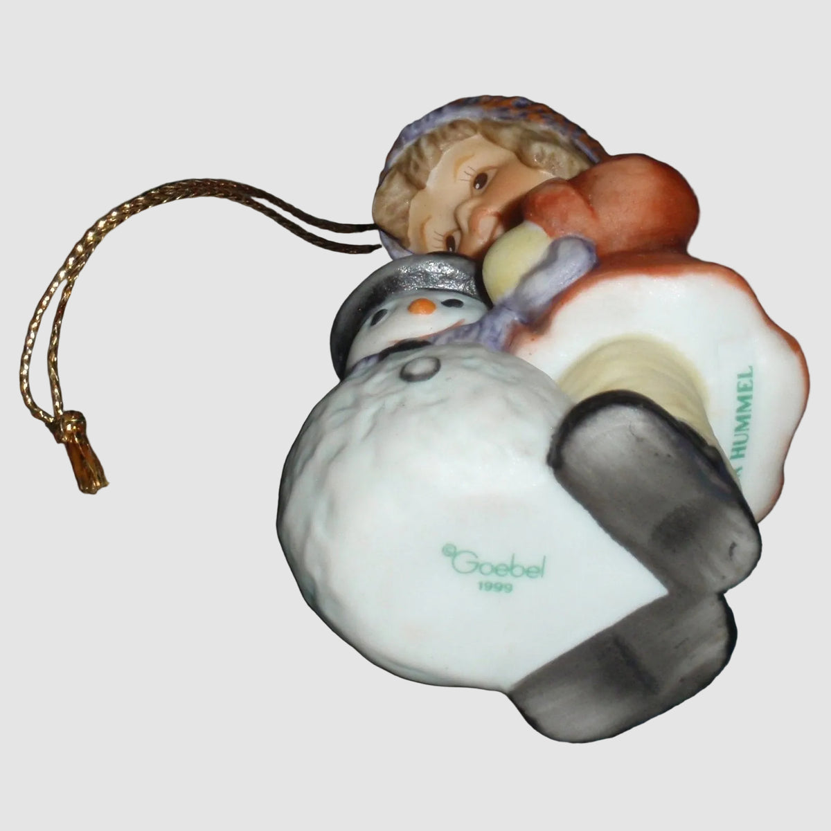 "A Gift For Snowman" 1999 Goebel Berta Hummel Christmas Ornament (3")