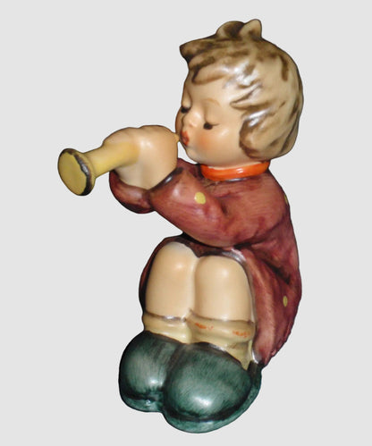 "Girl with Trumpet" Goebel Hummel Figurine #391 - Gerhard Skrobek (2.5")