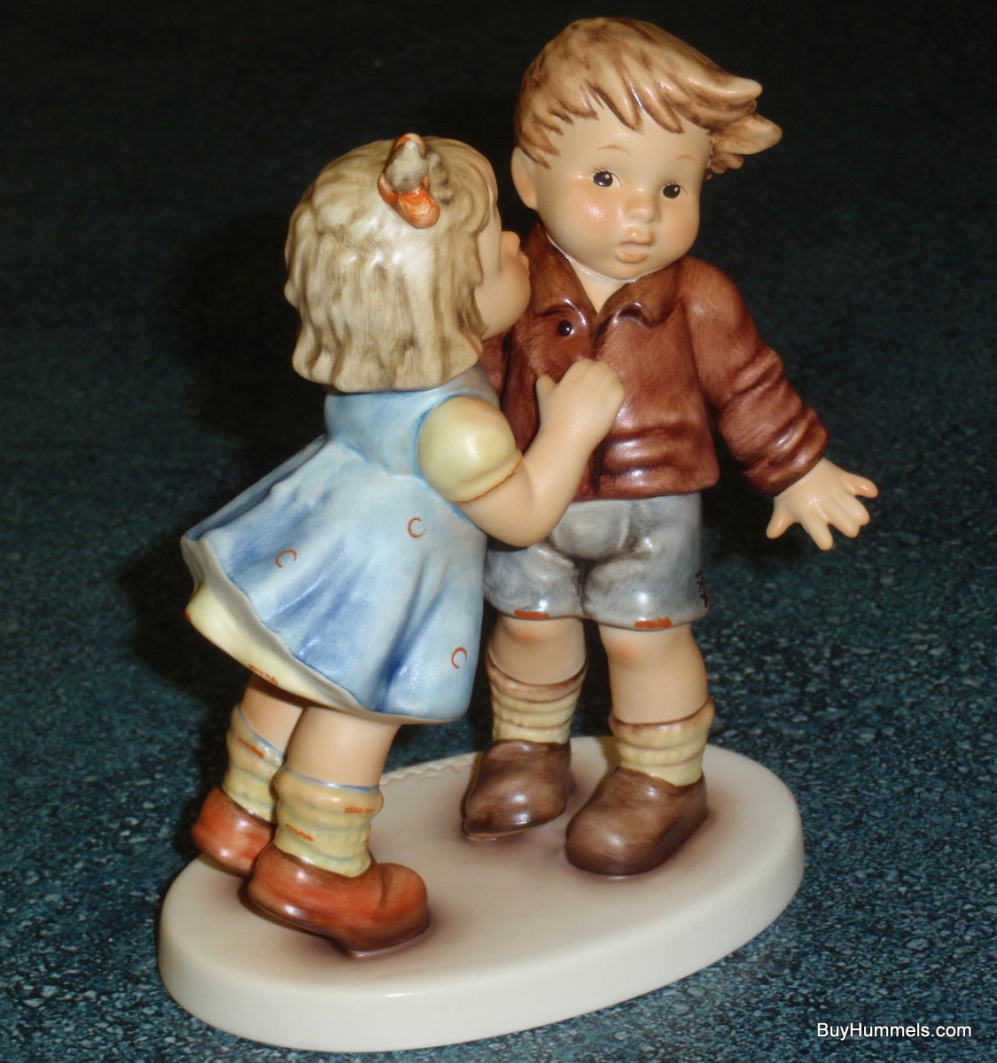 "First Kiss" Goebel Hummel Figurine #2337 TMK9