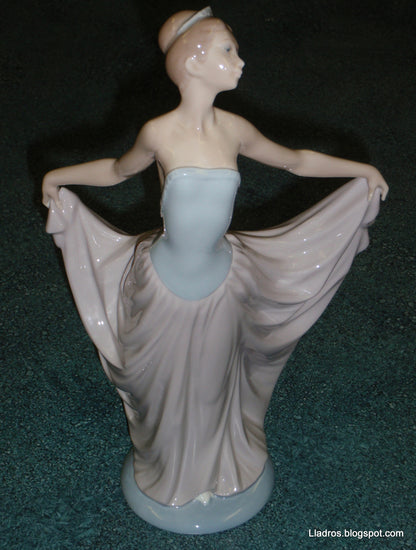 The Dancer Elegant Lladro Figurine #5050 - RARE Retired Collectible Gift!