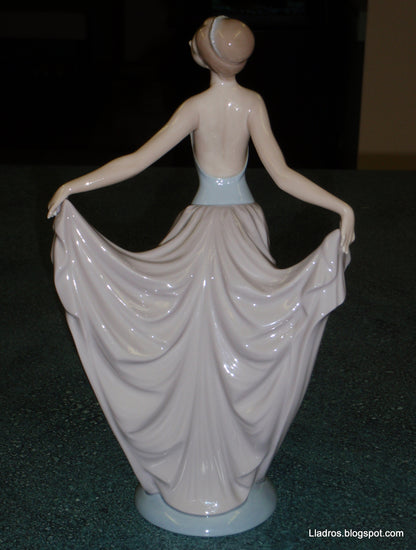 The Dancer Elegant Lladro Figurine #5050 - RARE Retired Collectible Gift!