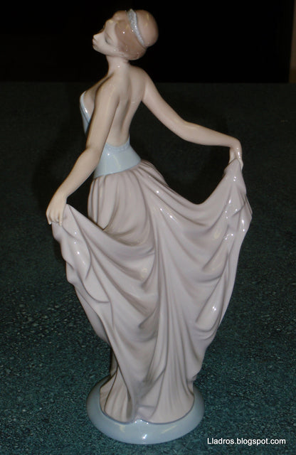 The Dancer Elegant Lladro Figurine #5050 - RARE Retired Collectible Gift!