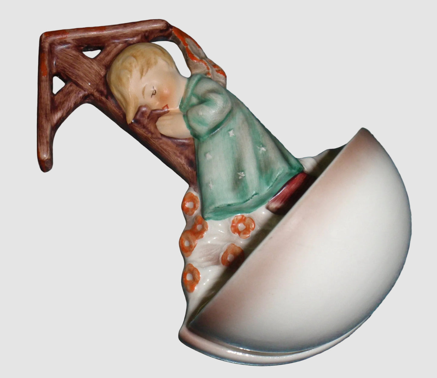 "Angel Shrine" Goebel Hummel Holy Water Font #147 - Praying Angel (5.25")