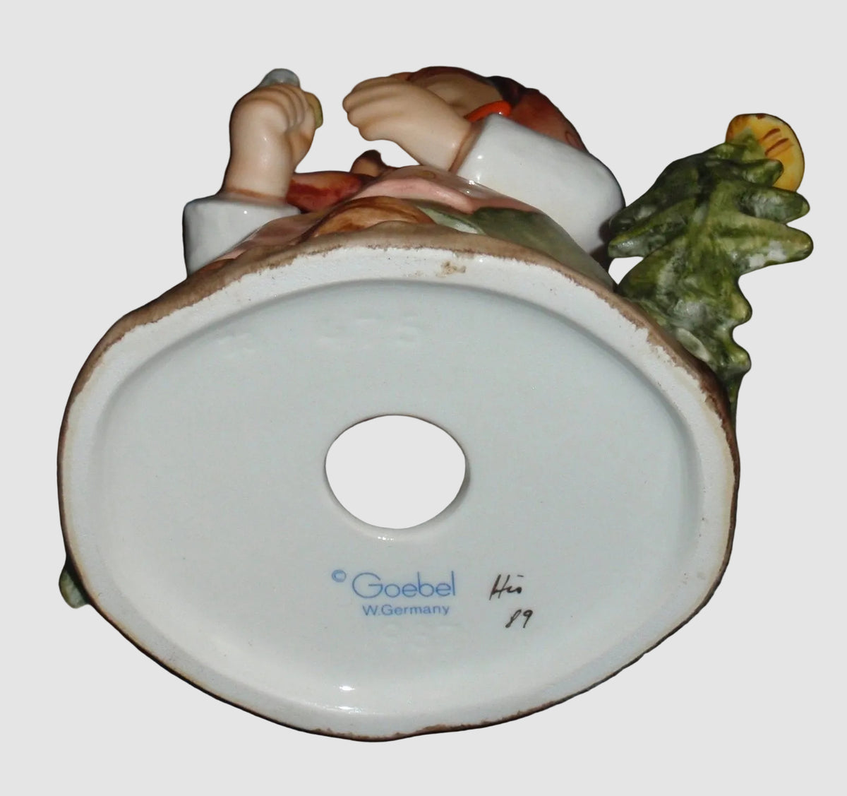 "Make A Wish" Goebel Hummel Figurine #475 TMK6 Box & Name Card (4.75")