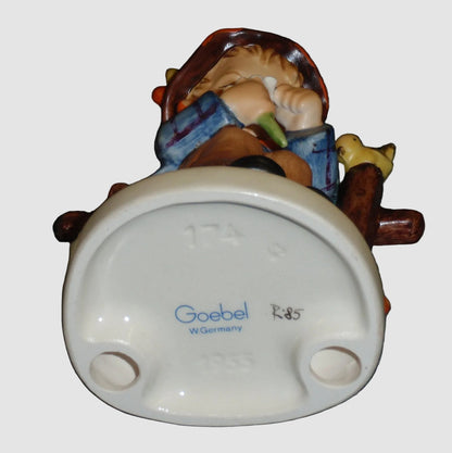 "She Loves Me, She Loves Me Not" Goebel Hummel Figurine #174 TMK6 Box (4")