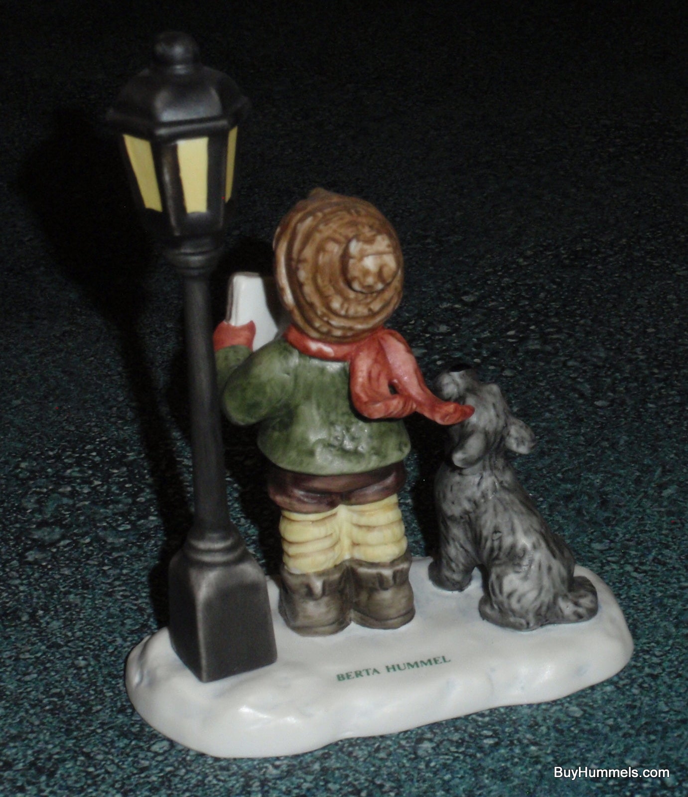 "Caroling Through the Night" Goebel Berta Hummel Figurine BH275 - Adorable Christmas Gift!