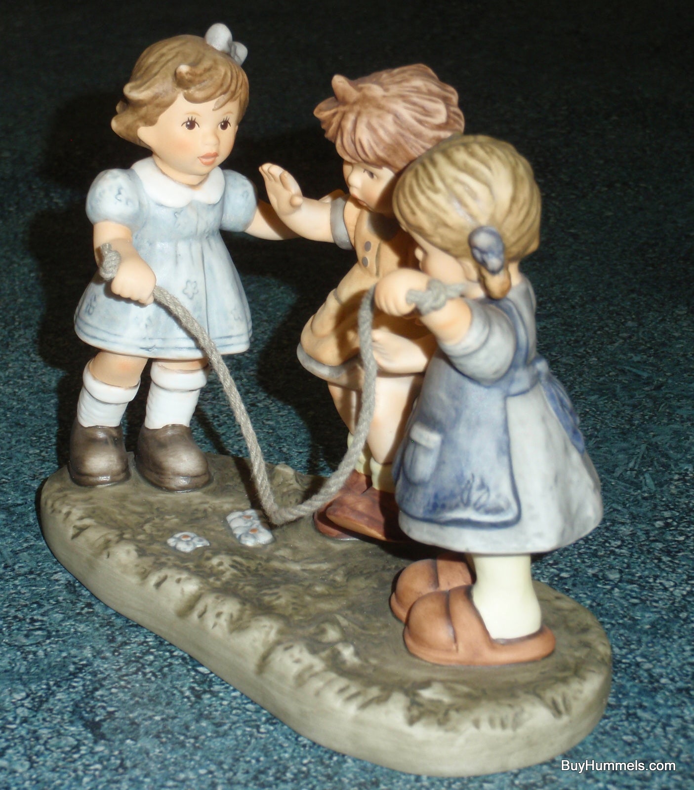 Goebel Berta Hummel "Jump For Joy" Figurine #231 - Girls Jumping Rope!