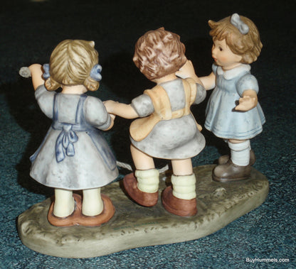 Goebel Berta Hummel "Jump For Joy" Figurine #231 - Girls Jumping Rope!