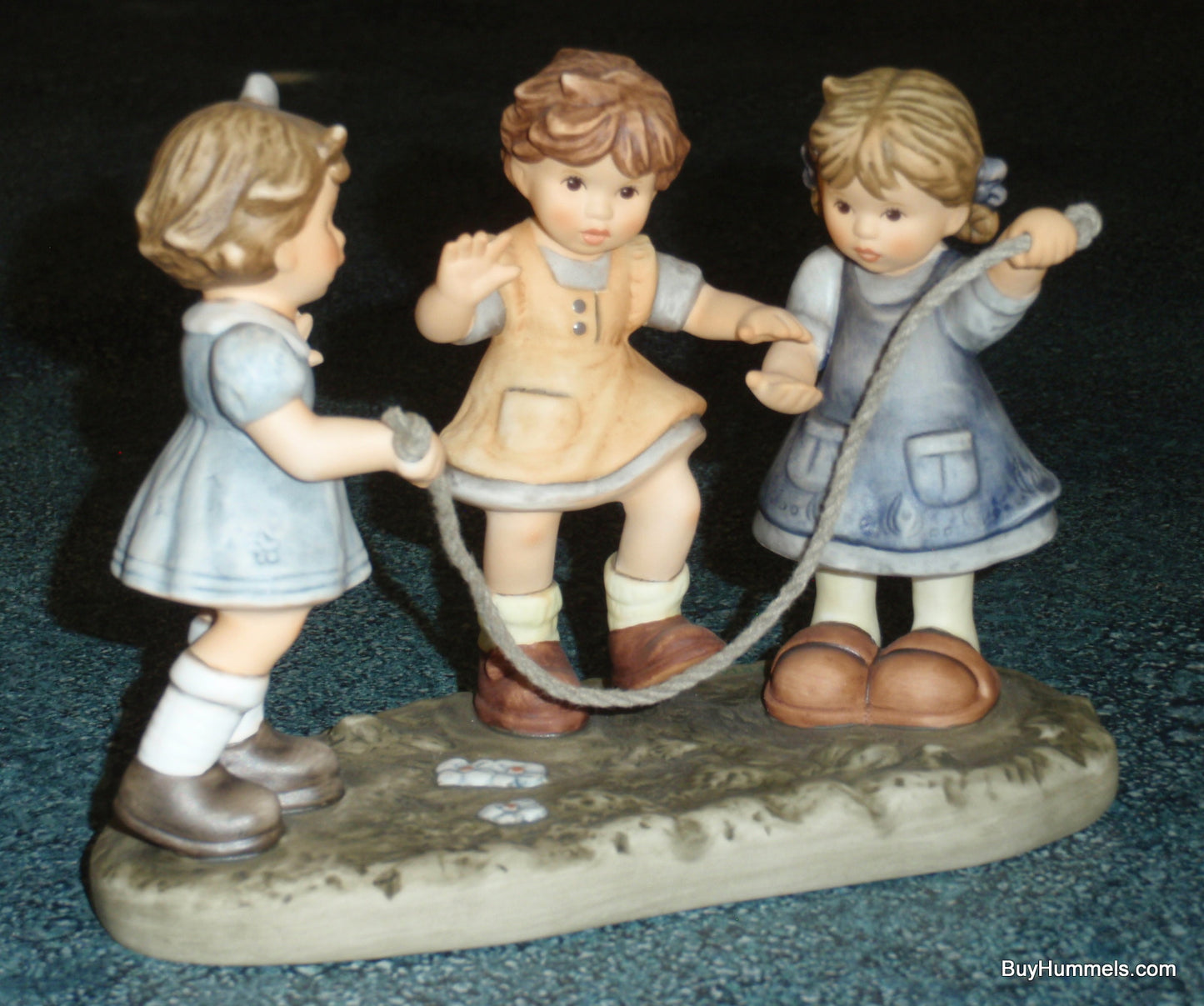 Goebel Berta Hummel "Jump For Joy" Figurine #231 - Girls Jumping Rope!