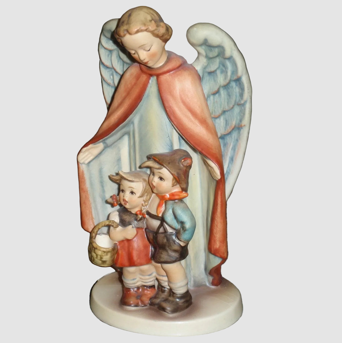 "Heavenly Protection" Goebel Hummel Figurine #88/I TMK5 Box (6.5")
