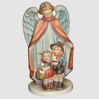 "Heavenly Protection" Goebel Hummel Figurine #88/I TMK5 Box (6.5")