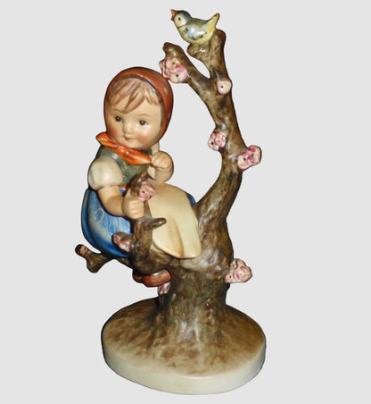 "Apple Tree Girl" Goebel Hummel Figurine #141/I - Large 6" TMK2 Full Bee